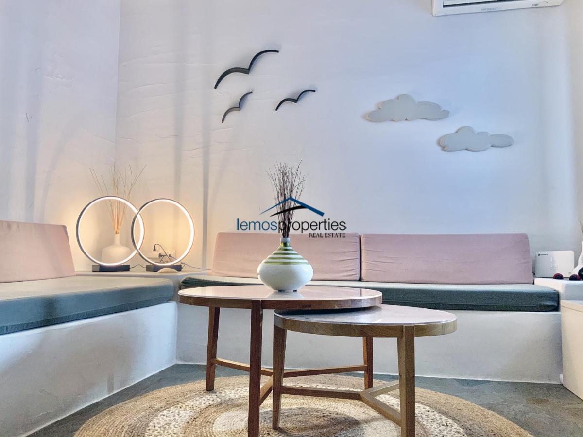 Aqua Blue, Only 100 Meters From The Beach Of Gialiskari Ioulis Bagian luar foto