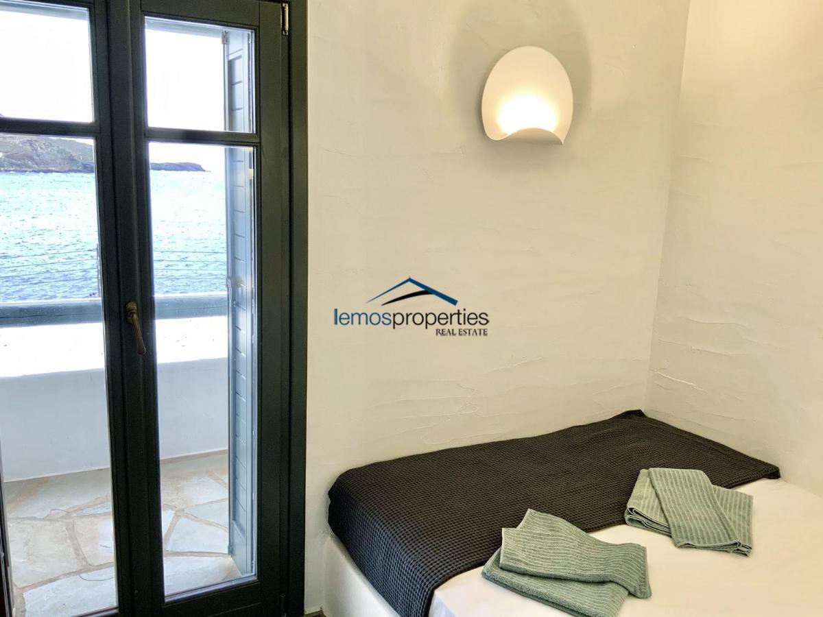 Aqua Blue, Only 100 Meters From The Beach Of Gialiskari Ioulis Bagian luar foto